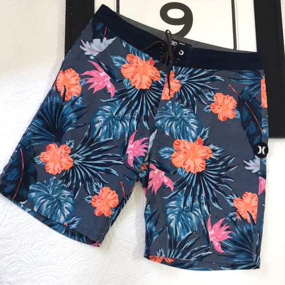 Hurley Other - Hurley Phantom Tropical Print Board Shorts